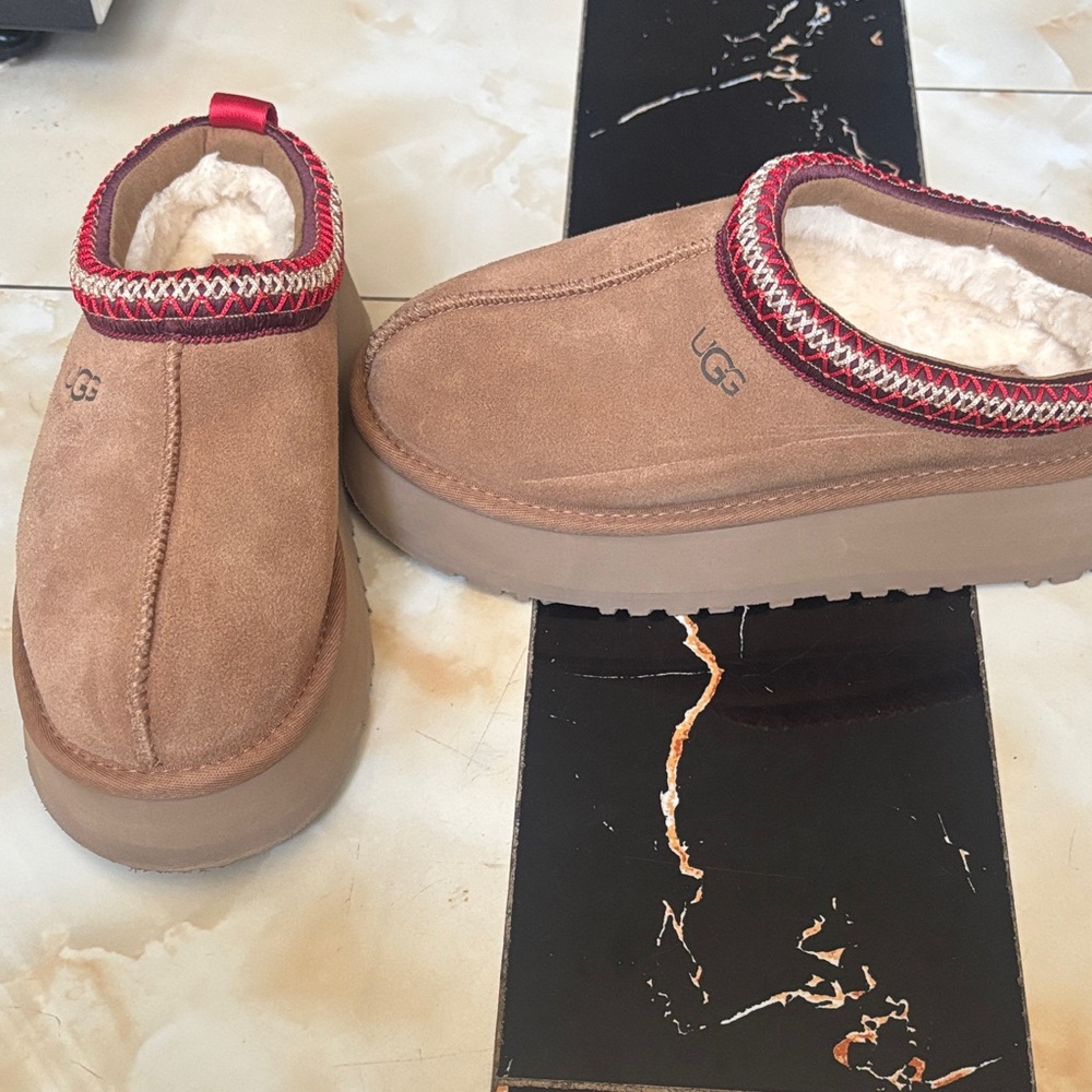 UGG Brown Suede Slippers with Red Accents